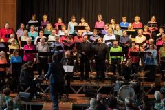 Foto: Rudolf Lenhard | KonzertChor Schweinfurt und Jazzband Urs John unter der Leitung von Matthias Göttemann.